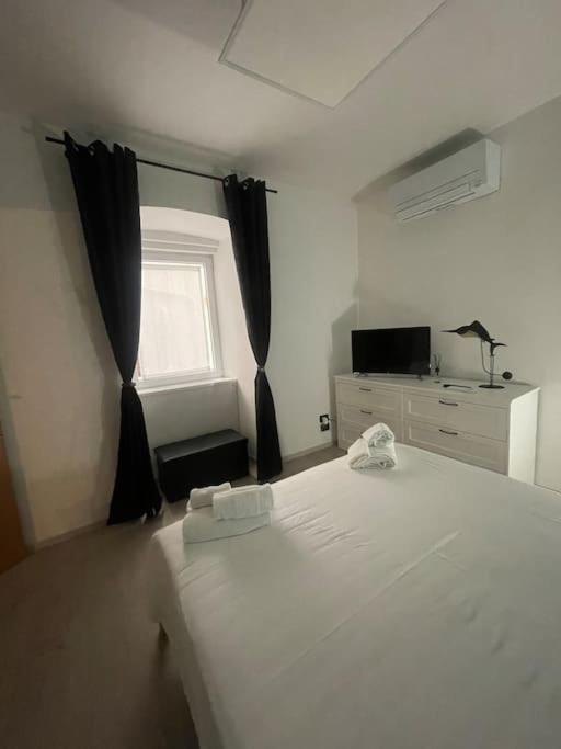 Casa Vacanze Viale Miramare 31- Delizioso Mini Loft Industrial Трієст Екстер'єр фото